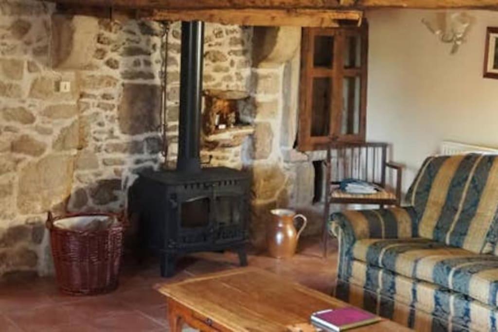 Two Hoots - Farmhouse With Summer Pool. Châteauponsac Exterior foto